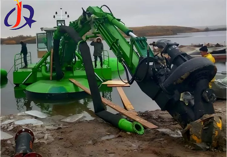 Professional Amphibious Dredging Vessel